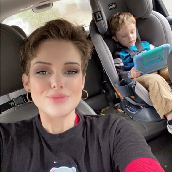 Meet your Posher, Bri - Picture 12 of 17